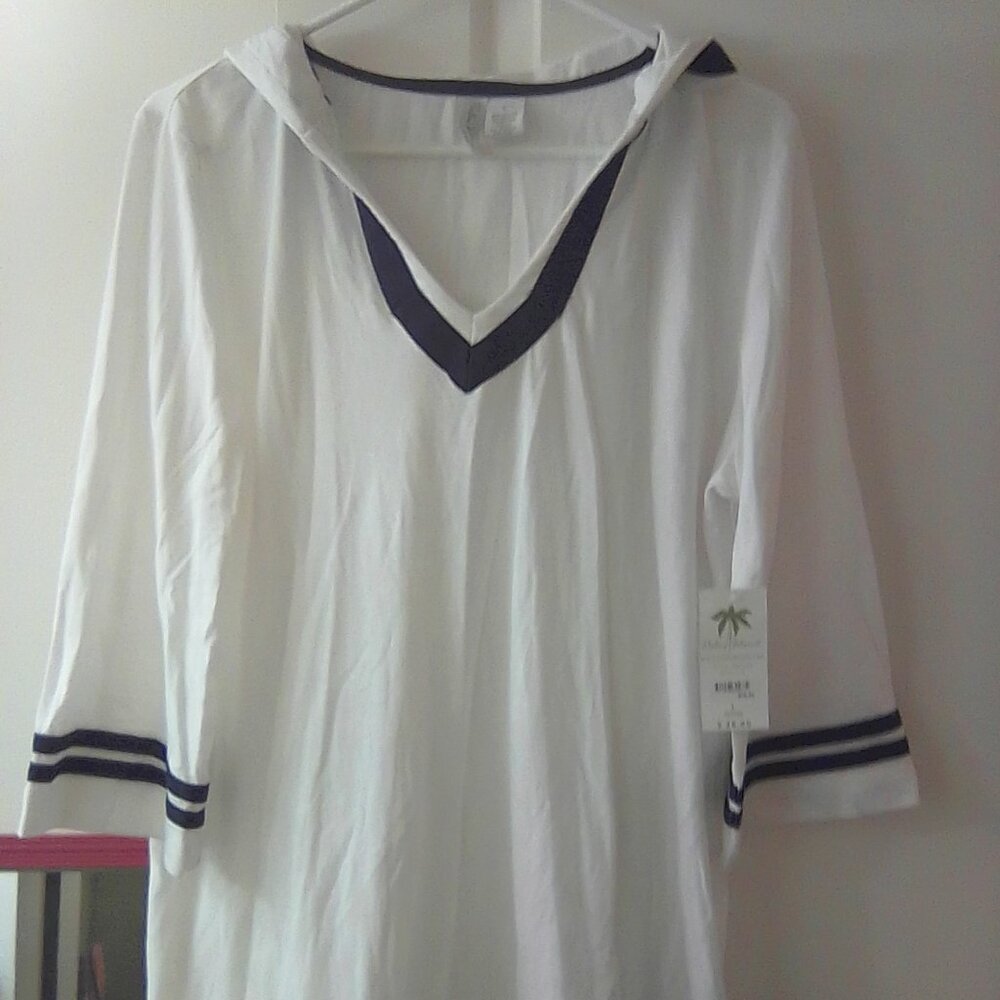 Womens Hoodie tunic blouse size large Palm Island, NEW with tags